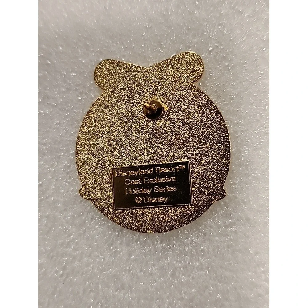 Disney pin 18334